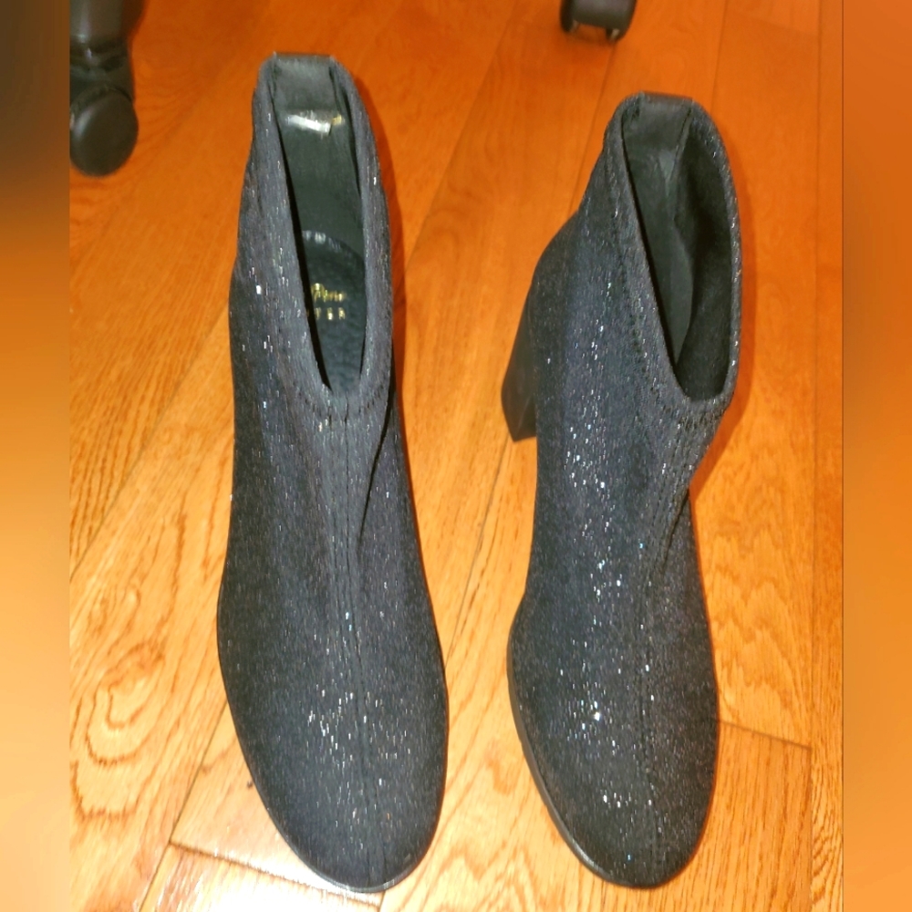 Brand New Designer Toni Pons Black Sparkle Boots Size 9